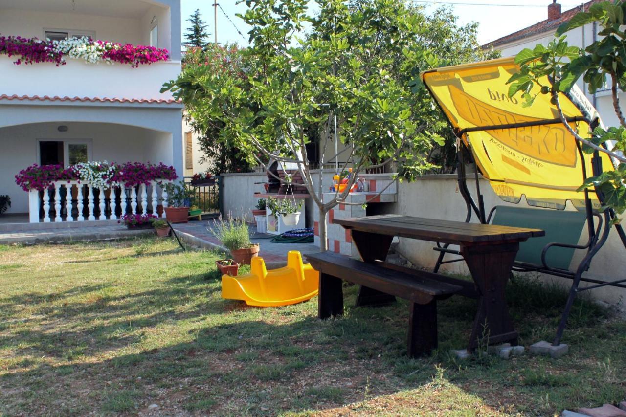 Apartments With A Parking Space Seline, Paklenica - 6603 Starigrad Exterior photo