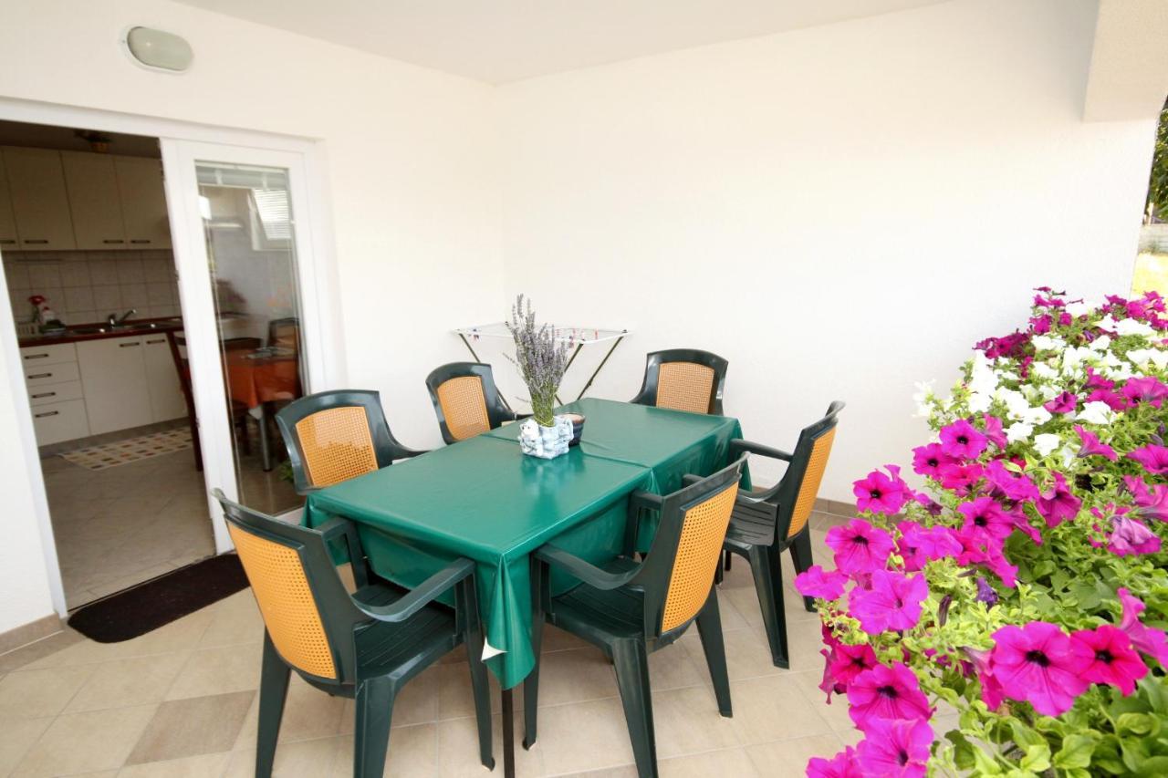 Apartments With A Parking Space Seline, Paklenica - 6603 Starigrad Exterior photo