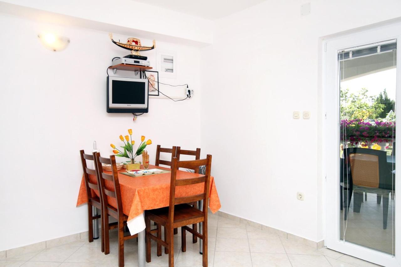 Apartments With A Parking Space Seline, Paklenica - 6603 Starigrad Exterior photo