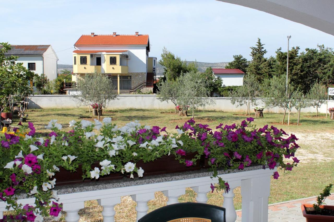Apartments With A Parking Space Seline, Paklenica - 6603 Starigrad Exterior photo