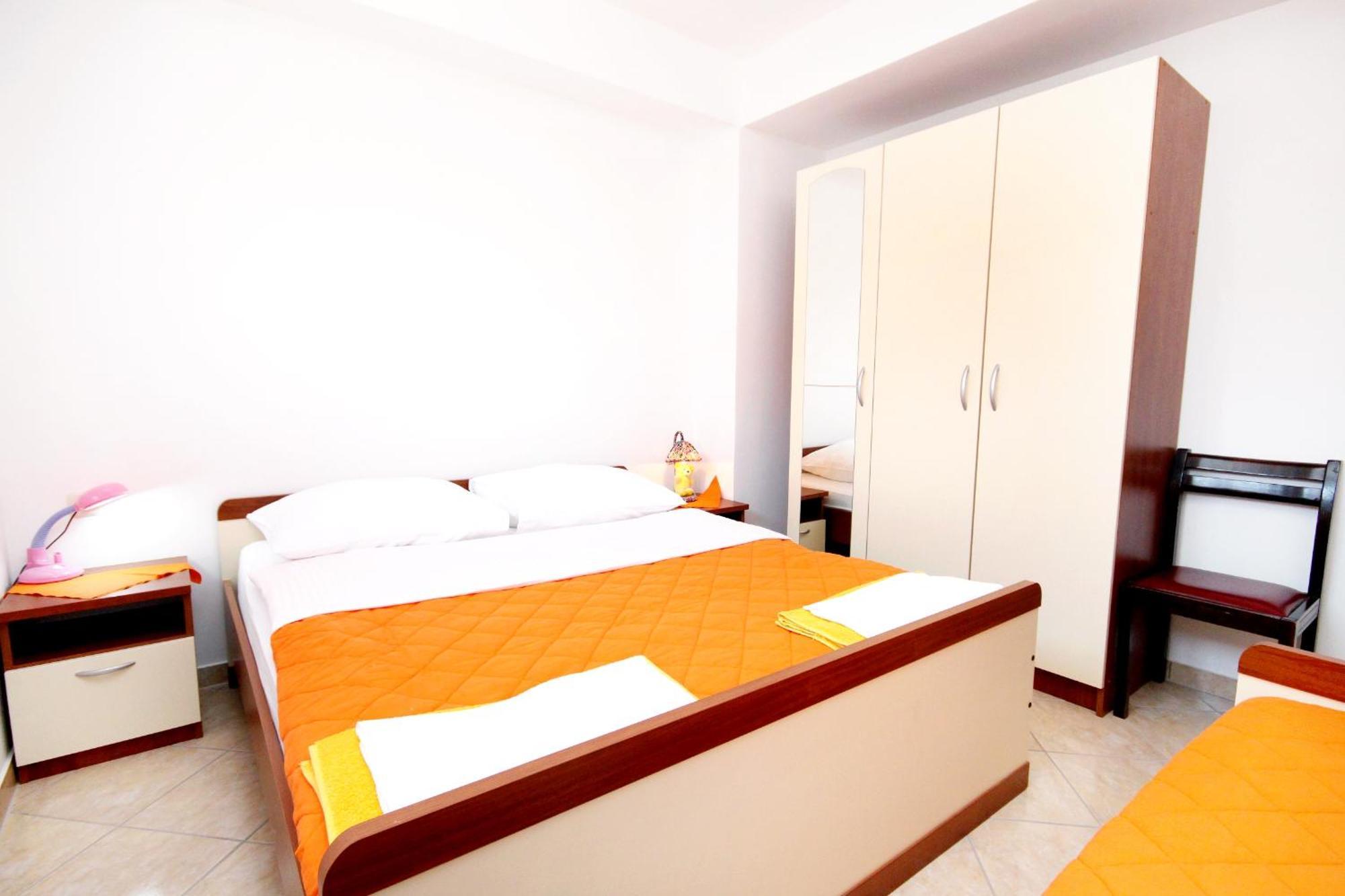 Apartments With A Parking Space Seline, Paklenica - 6603 Starigrad Room photo