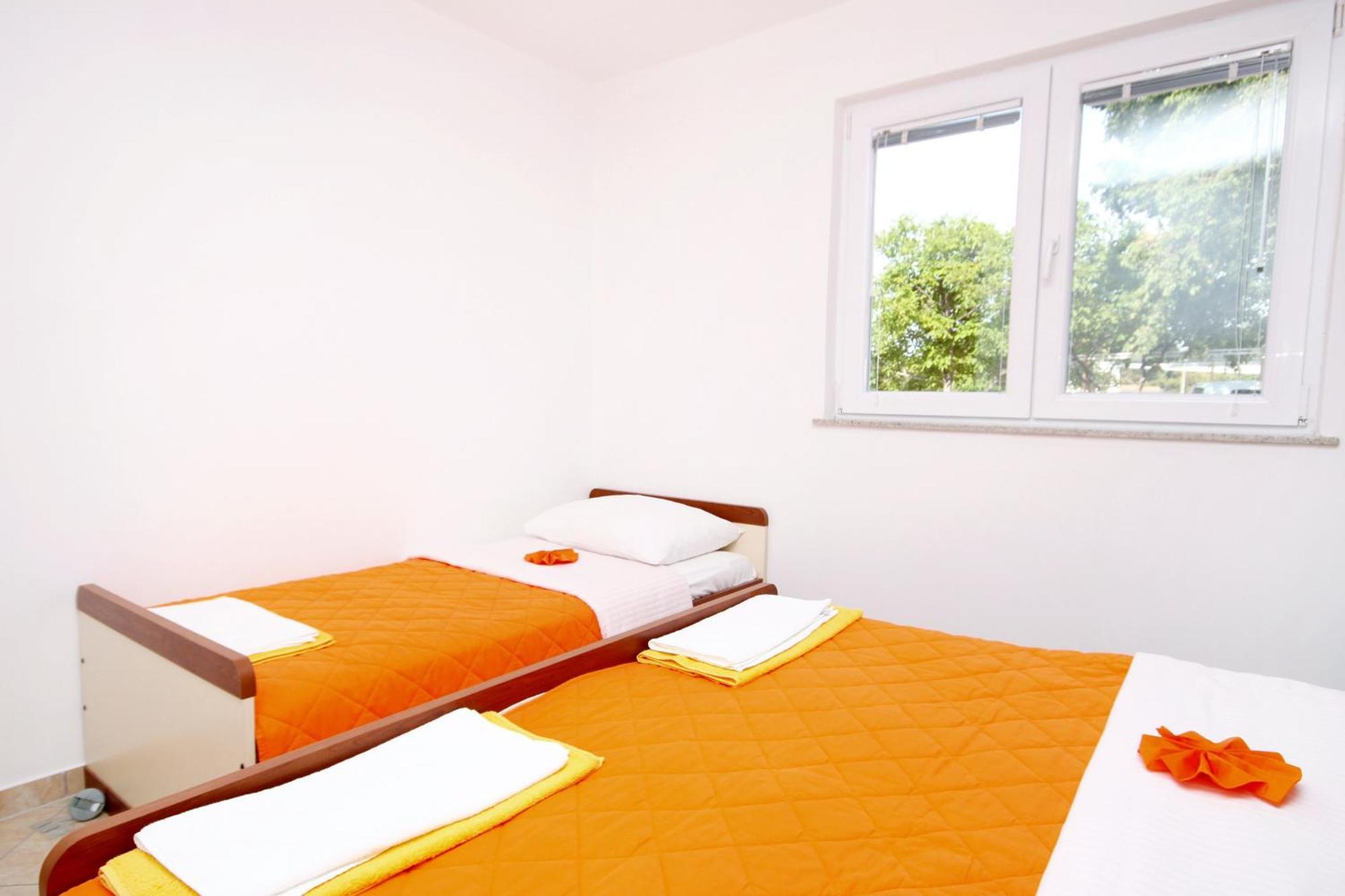 Apartments With A Parking Space Seline, Paklenica - 6603 Starigrad Room photo